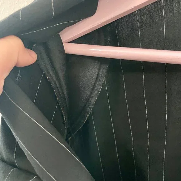 Escada Vintage Black and White Pinstripe Padded Shoulder Blazer Size L - Picture 6 of 7